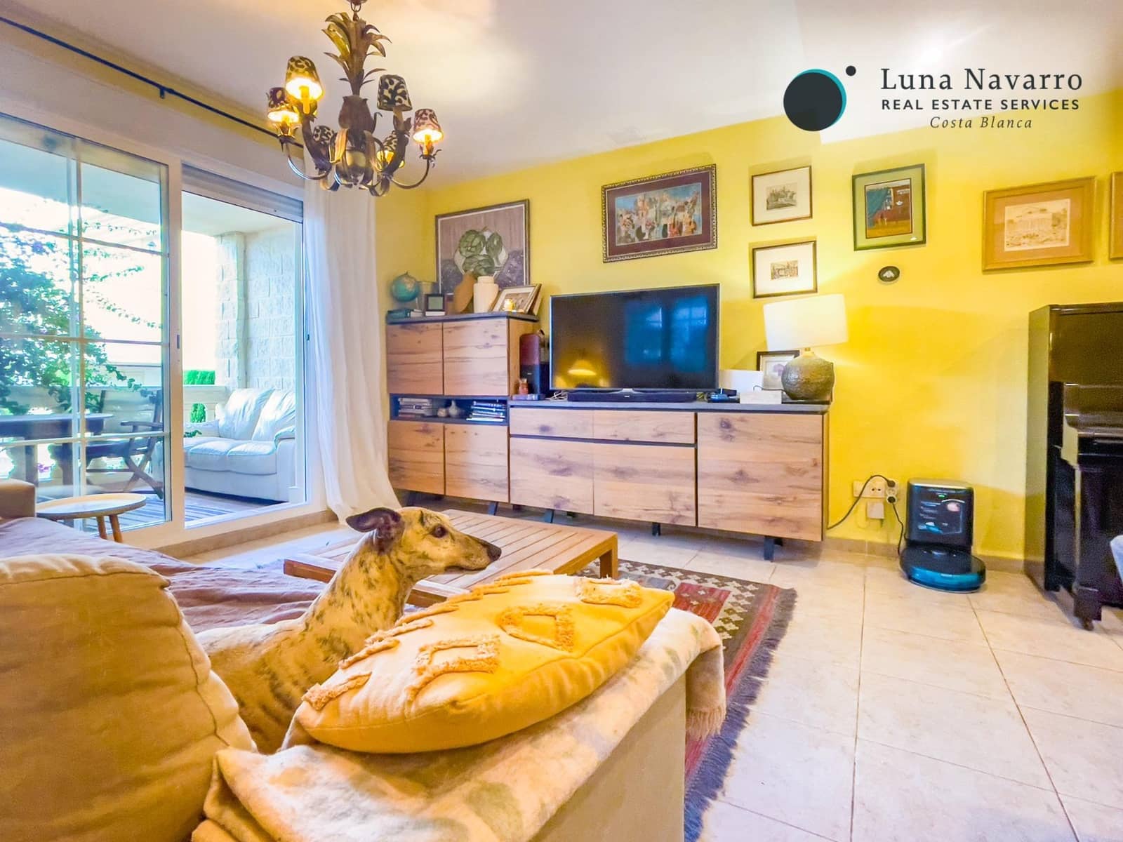 5 slaapkamer Rijtjeshuis te koop in Alfaz del Pi / L'Alfas del Pi met zwembad - € 450.000 (Ref: 8167426)