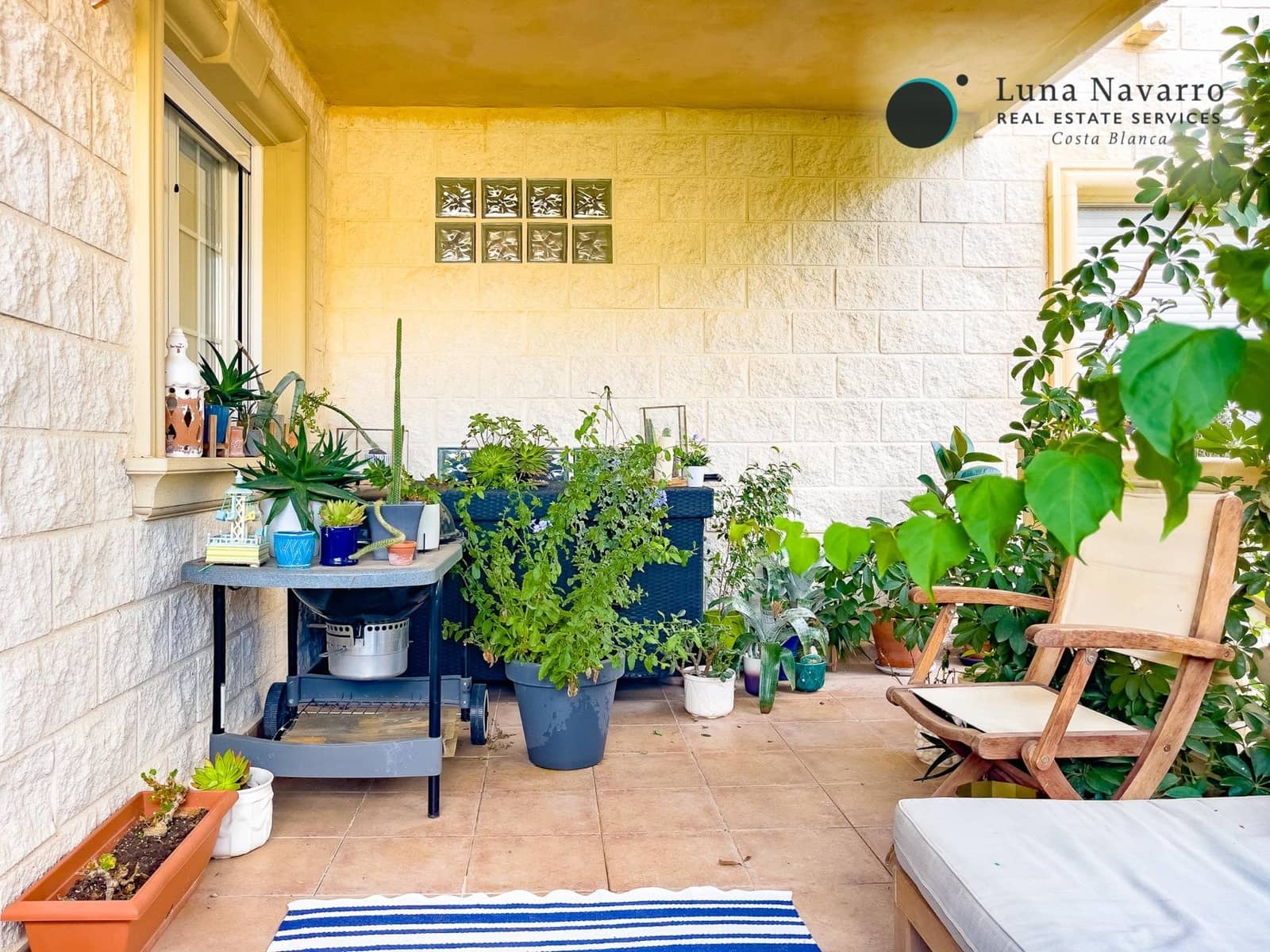 5 slaapkamer Rijtjeshuis te koop in Alfaz del Pi / L'Alfas del Pi met zwembad - € 450.000 (Ref: 8167426)