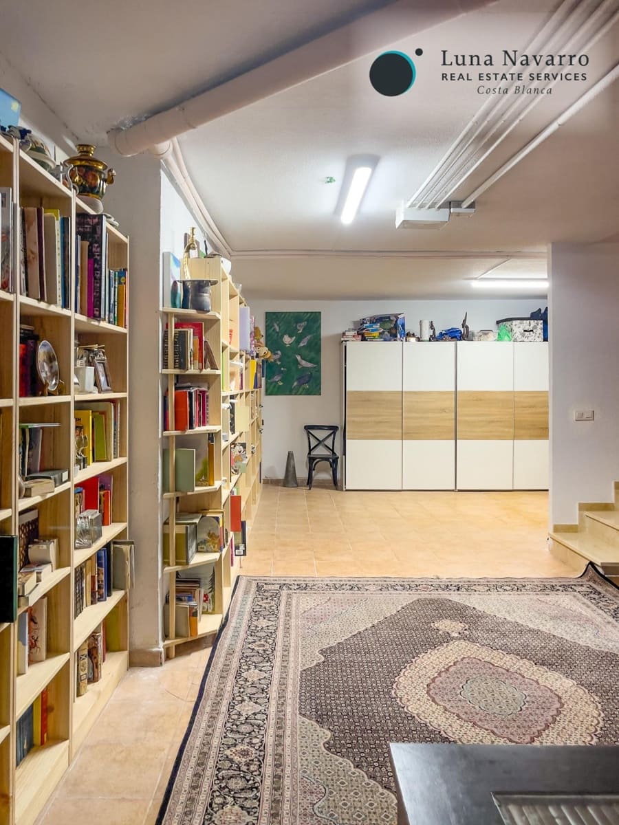 5 slaapkamer Rijtjeshuis te koop in Alfaz del Pi / L'Alfas del Pi met zwembad - € 450.000 (Ref: 8167426)