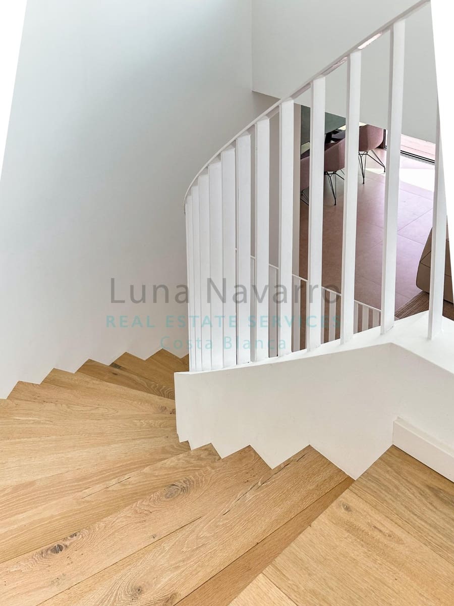 4 bedroom Villa for sale in Benitachell / Benitatxell with pool - € 2,950,000 (Ref: 8167431)