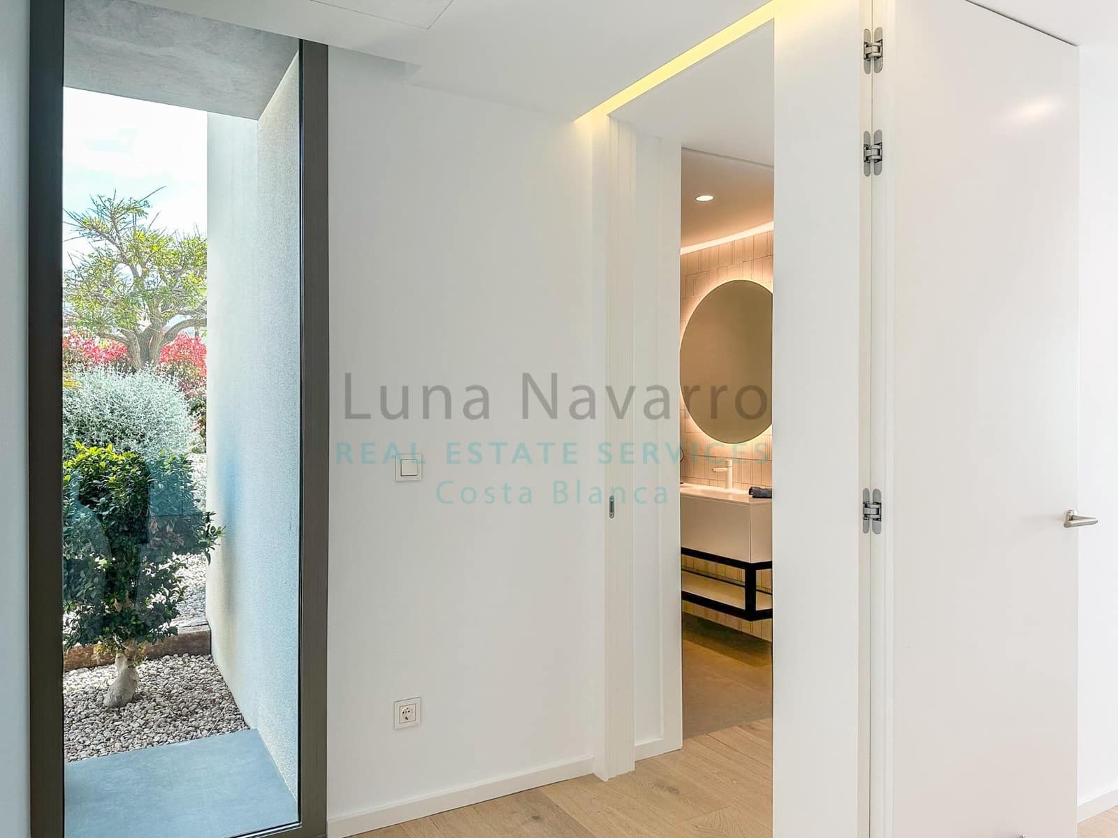 4 bedroom Villa for sale in Benitachell / Benitatxell with pool - € 2,950,000 (Ref: 8167431)