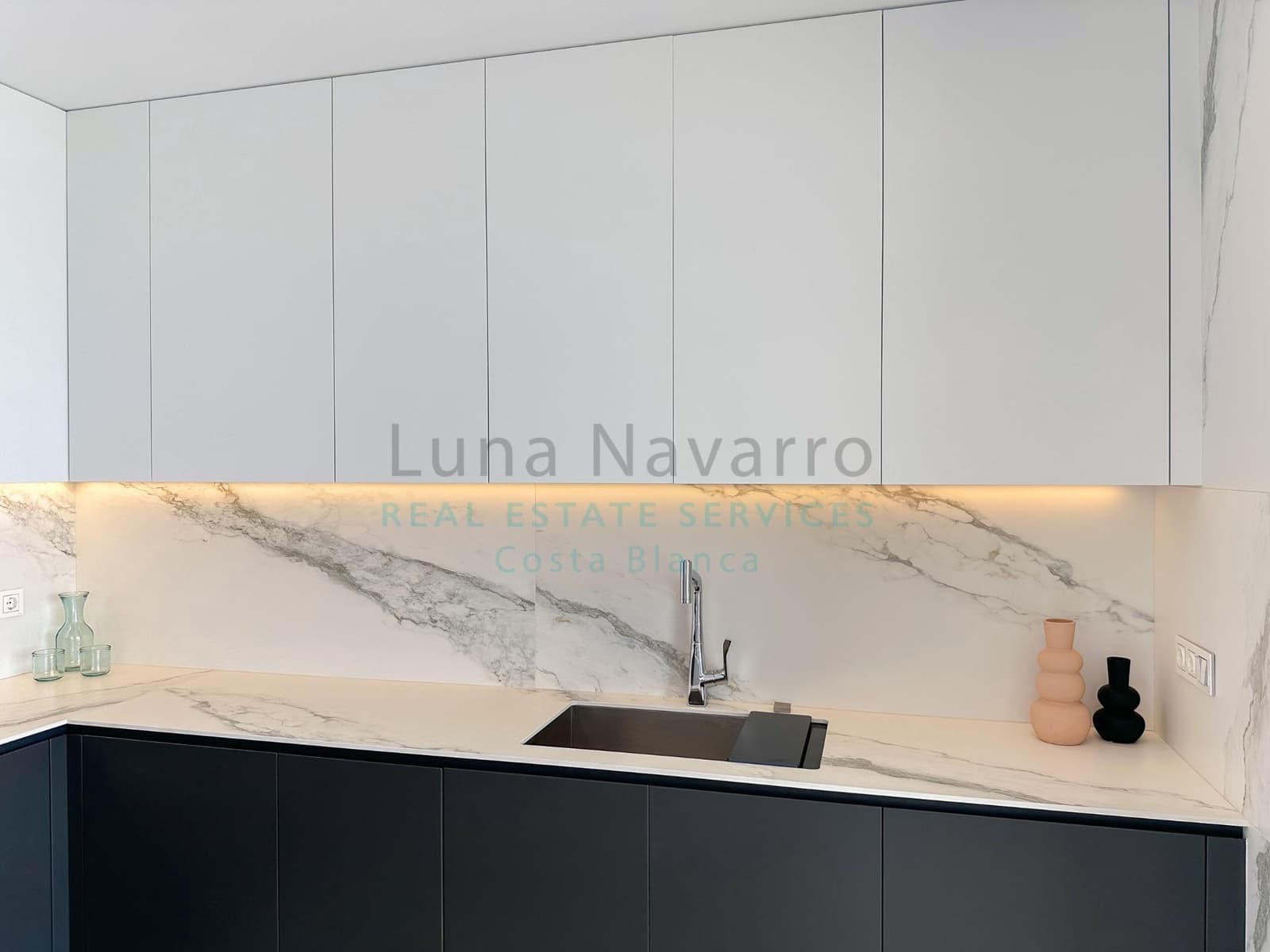 4 bedroom Villa for sale in Benitachell / Benitatxell with pool - € 2,950,000 (Ref: 8167431)