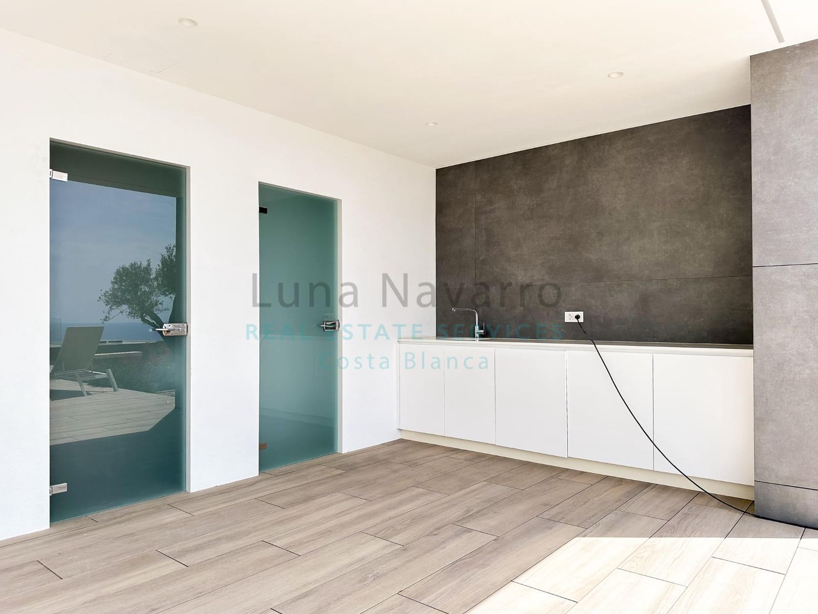 4 bedroom Villa for sale in Benitachell / Benitatxell with pool - € 2,950,000 (Ref: 8167431)