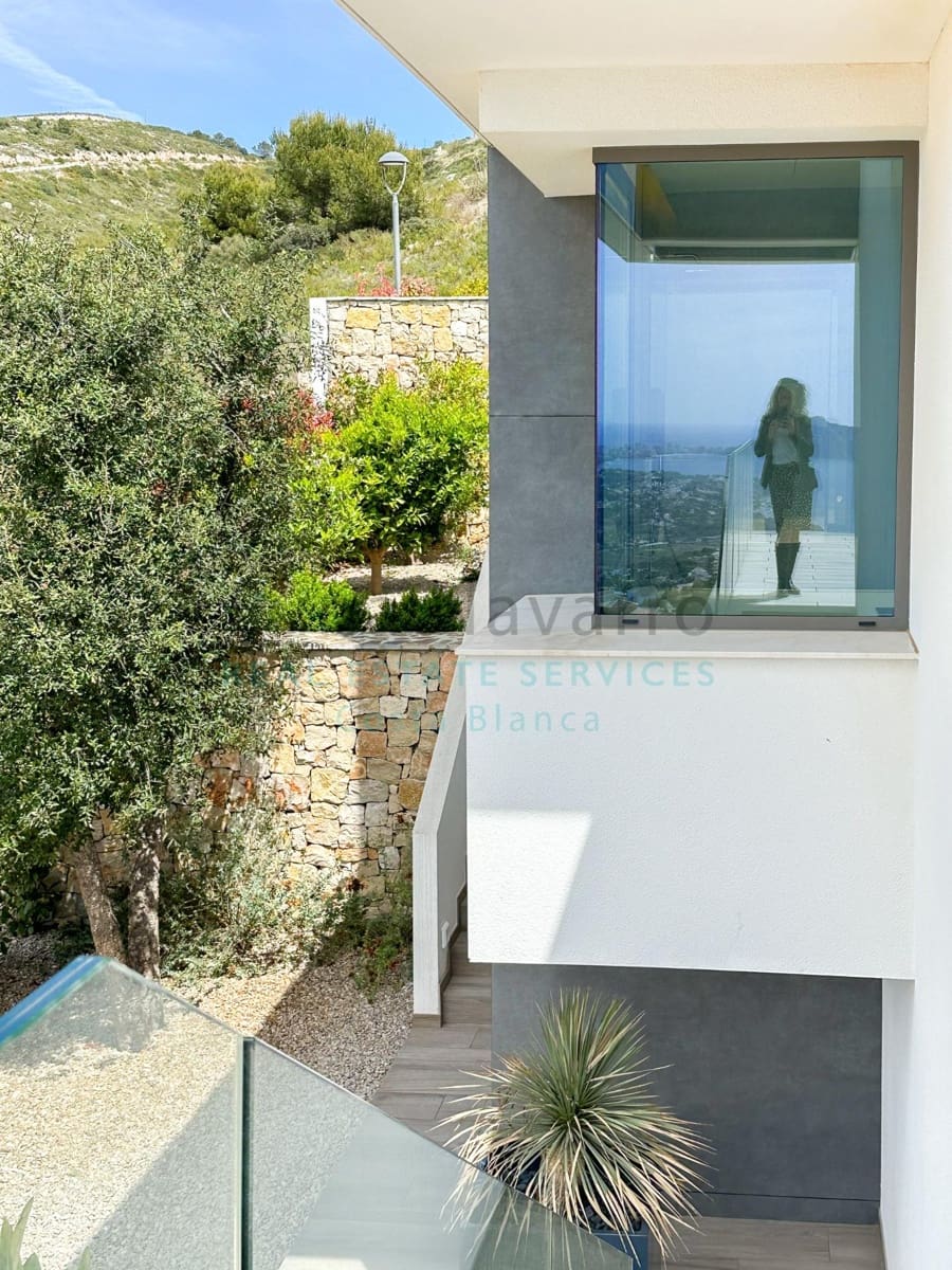 4 bedroom Villa for sale in Benitachell / Benitatxell with pool - € 2,950,000 (Ref: 8167431)