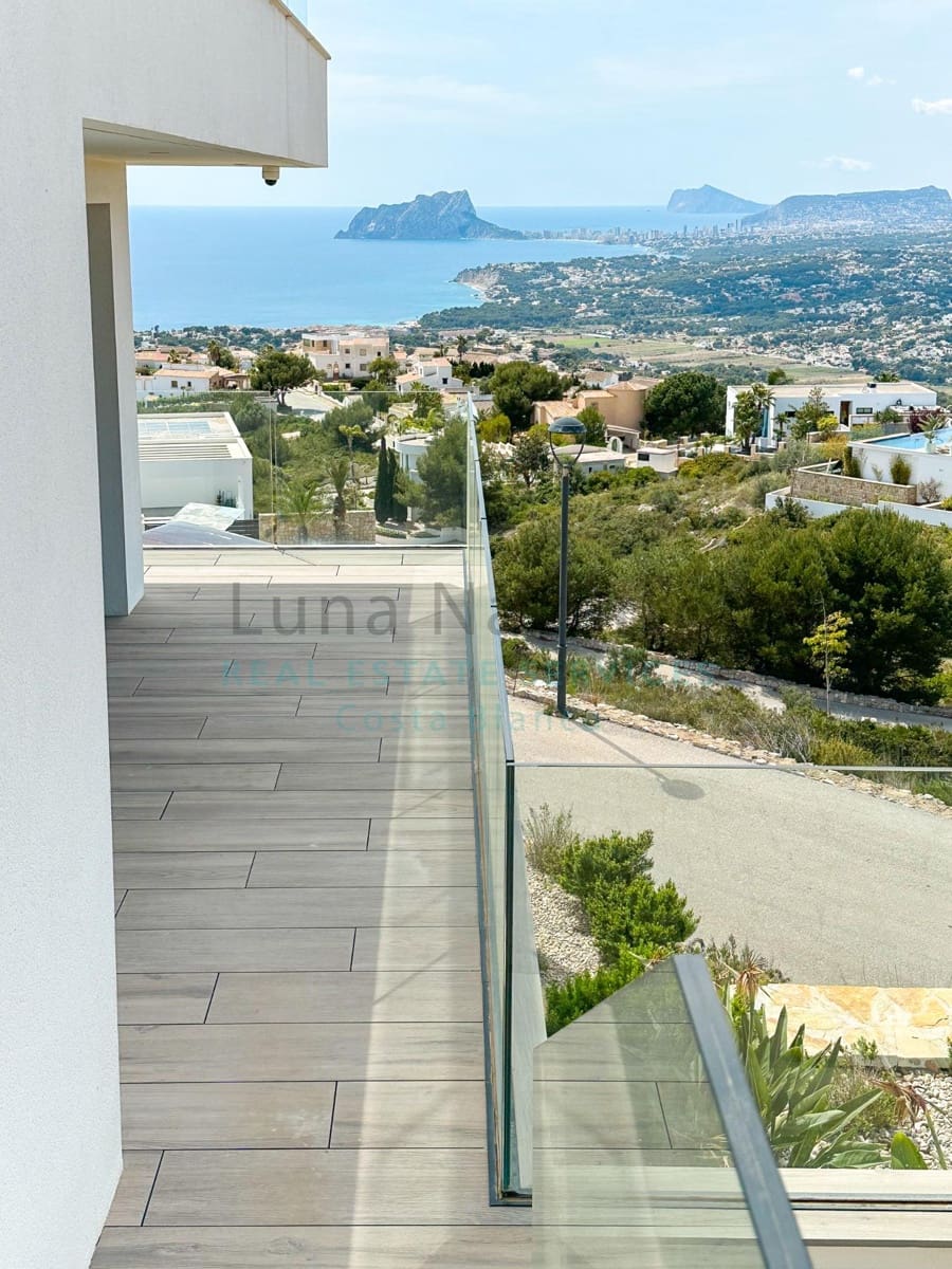 4 bedroom Villa for sale in Benitachell / Benitatxell with pool - € 2,950,000 (Ref: 8167431)