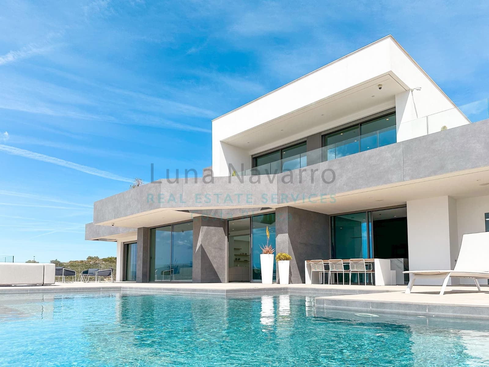 4 bedroom Villa for sale in Benitachell / Benitatxell with pool - € 2,950,000 (Ref: 8167431)