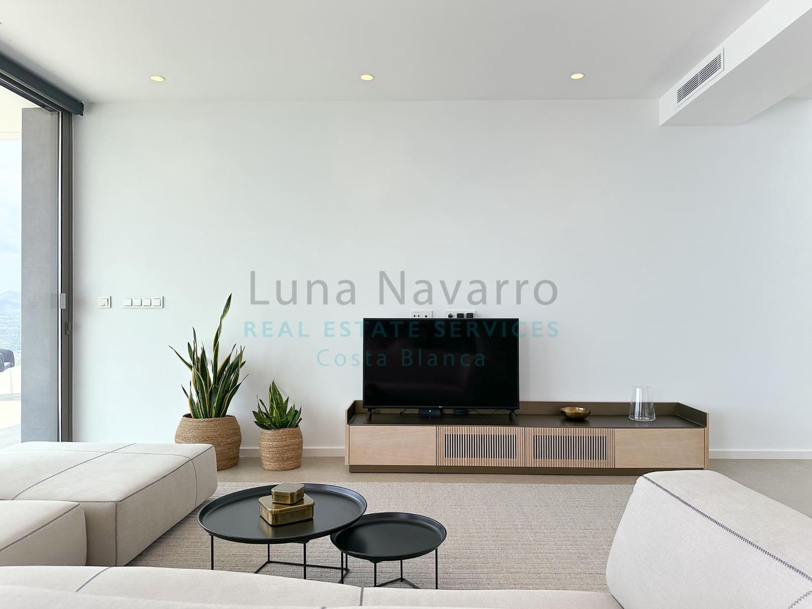 4 bedroom Villa for sale in Benitachell / Benitatxell with pool - € 2,950,000 (Ref: 8167431)