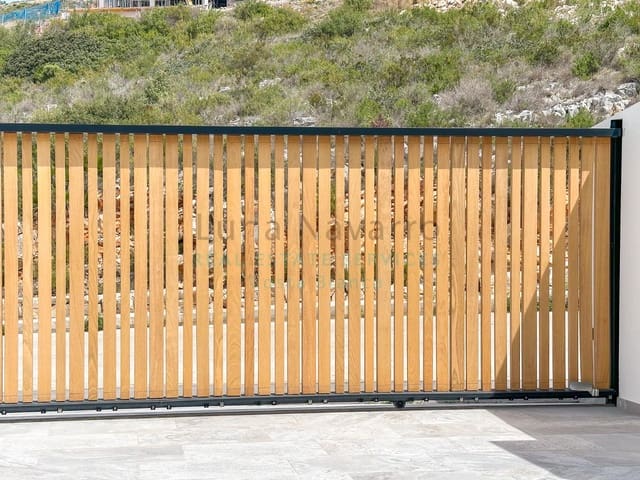 Chalet de 4 habitaciones en Benitachell / Benitatxell en venta con piscina - 2.950.000 € (Ref: 8167431)