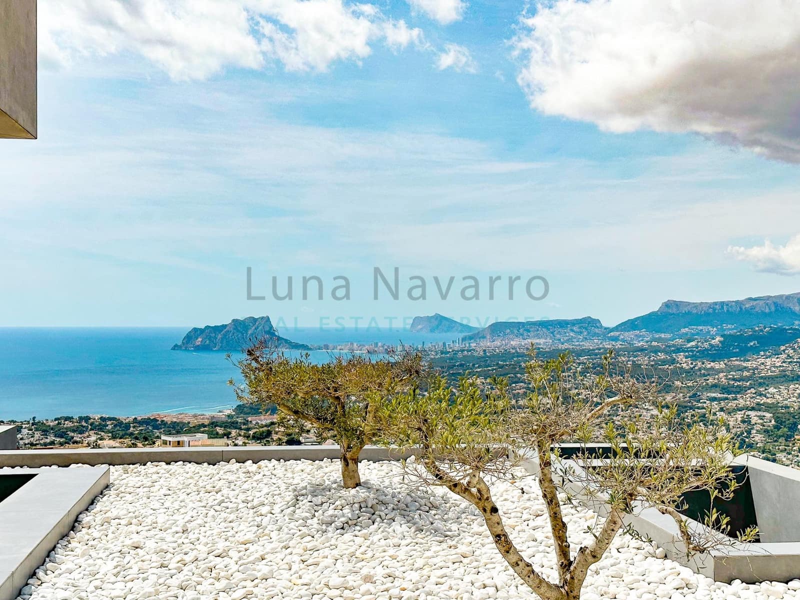 4 bedroom Villa for sale in Benitachell / Benitatxell with pool - € 2,950,000 (Ref: 8167431)