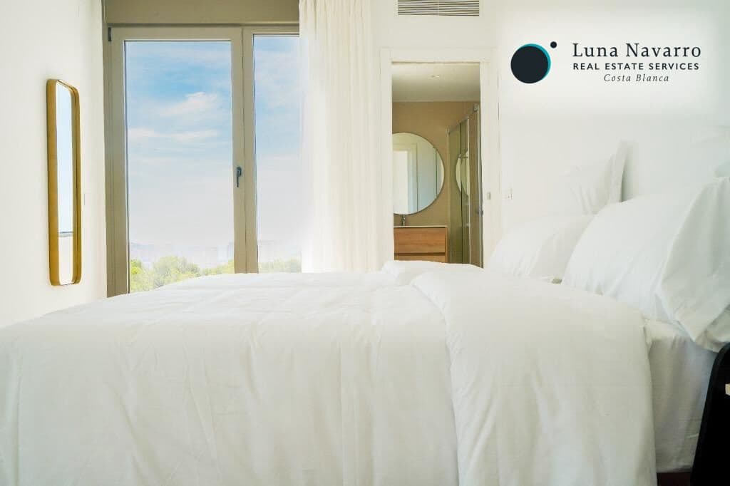 Chalet de 3 habitaciones en Finestrat en venta con piscina garaje - 789.000 € (Ref: 8197618)