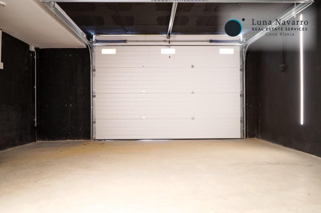 Chalet de 3 habitaciones en Finestrat en venta con piscina garaje - 789.000 € (Ref: 8197618)