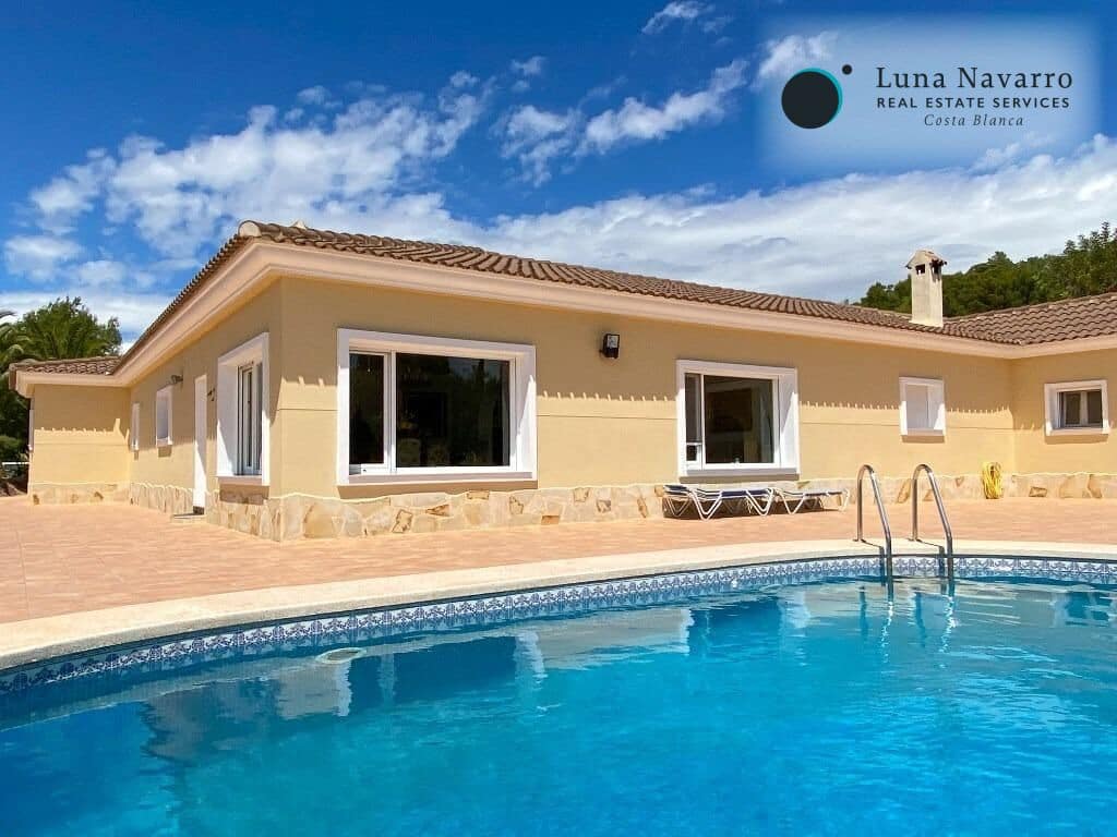 6 Zimmer Finca/Landgut zu verkaufen in Altea mit Pool Garage - 1.100.000 € (Ref: 8268262)
