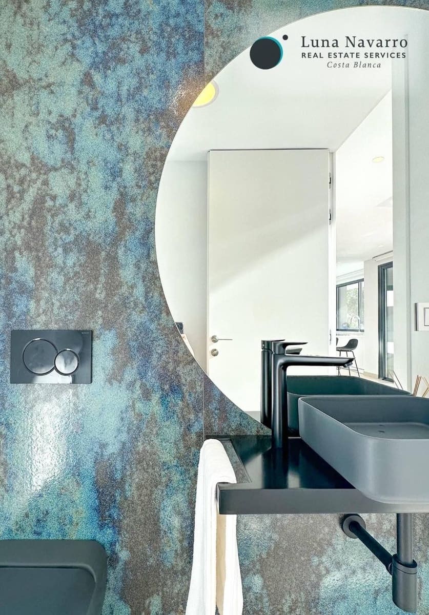 3 bedroom Villa for sale in Altea with pool garage - € 2,250,000 (Ref: 8305501)