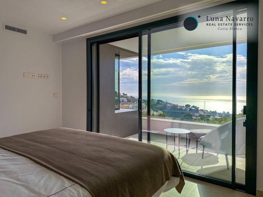 3 bedroom Villa for sale in Altea with pool garage - € 2,250,000 (Ref: 8305501)