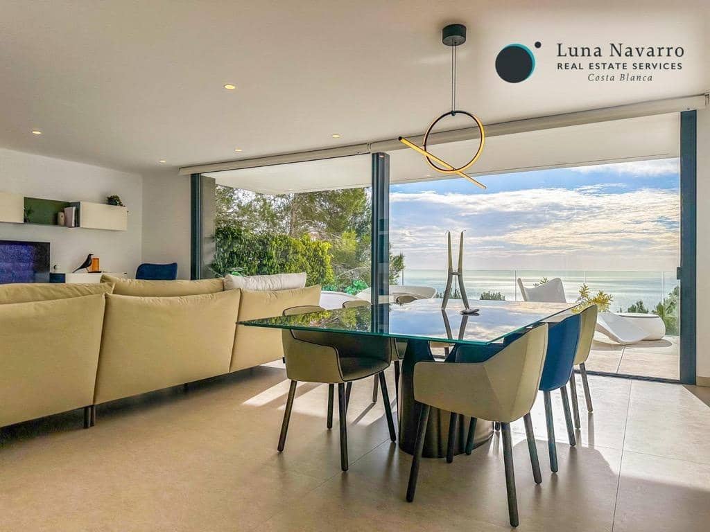 3 bedroom Villa for sale in Altea with pool garage - € 2,250,000 (Ref: 8305501)