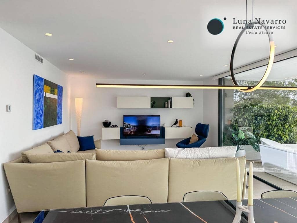 3 bedroom Villa for sale in Altea with pool garage - € 2,250,000 (Ref: 8305501)