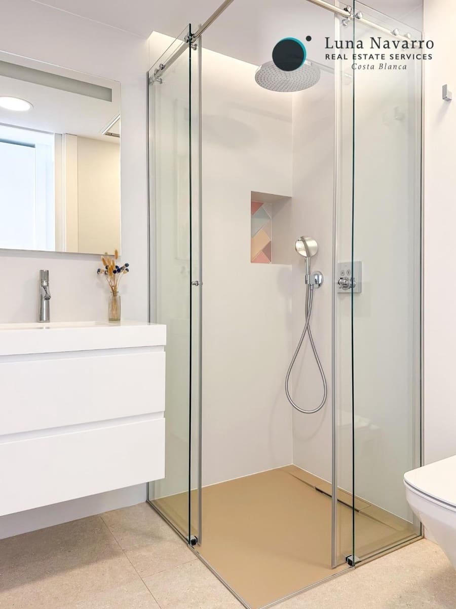 3 bedroom Villa for sale in Altea with pool garage - € 2,250,000 (Ref: 8305501)