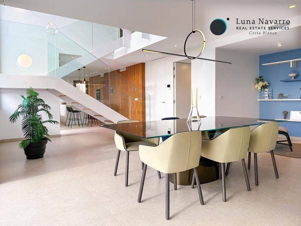 3 bedroom Villa for sale in Altea with pool garage - € 2,250,000 (Ref: 8305501)