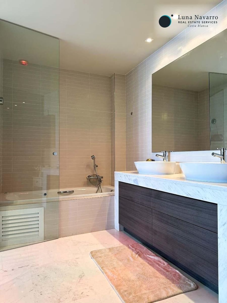 Apartamento de 3 habitaciones en Altea en venta con piscina garaje - 890.000 € (Ref: 8366231)