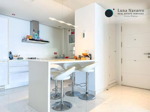 Apartamento de 3 habitaciones en Altea en venta con piscina garaje - 890.000 € (Ref: 8366231)