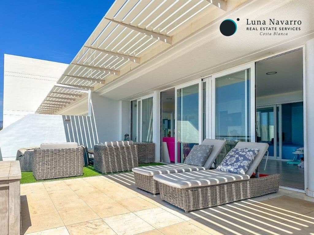 Apartamento de 3 habitaciones en Altea en venta con piscina garaje - 890.000 € (Ref: 8366231)