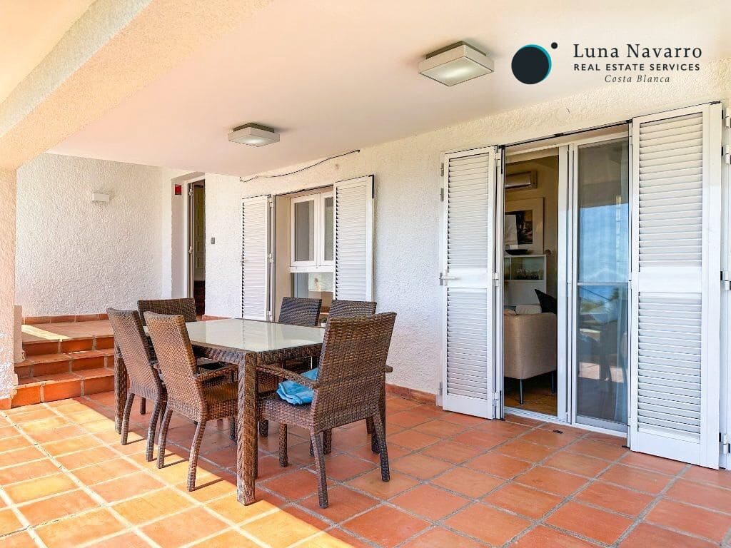 4 sypialnia Willa na sprzedaż w Altea z basenem garażem - 699 000 € (Ref: 8373561)