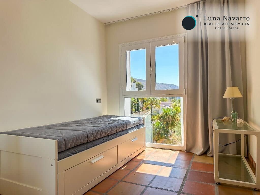 4 sypialnia Willa na sprzedaż w Altea z basenem garażem - 699 000 € (Ref: 8373561)