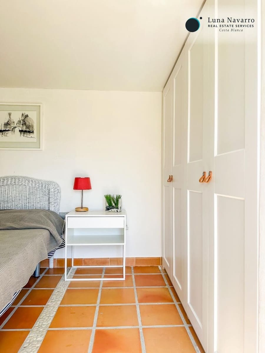 4 sypialnia Willa na sprzedaż w Altea z basenem garażem - 699 000 € (Ref: 8373561)