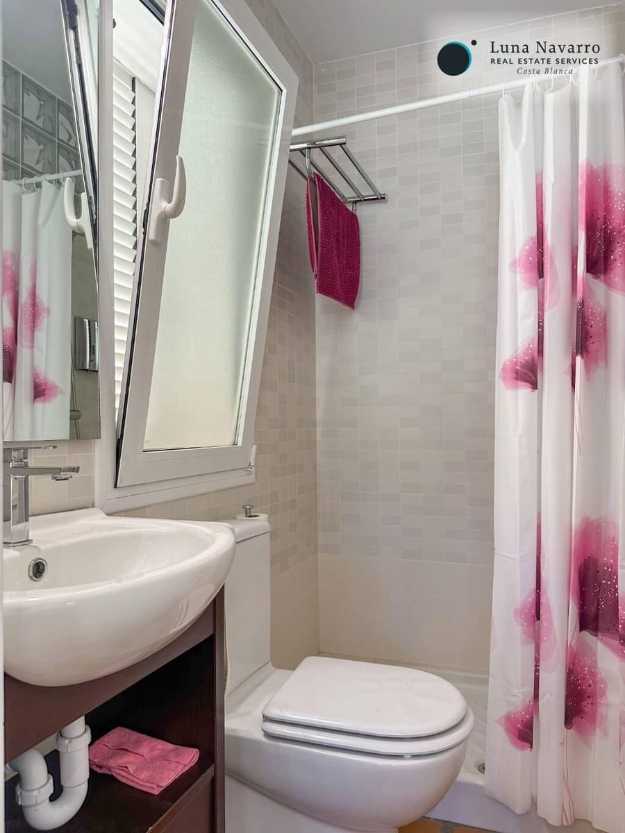 4 sypialnia Willa na sprzedaż w Altea z basenem garażem - 699 000 € (Ref: 8373561)