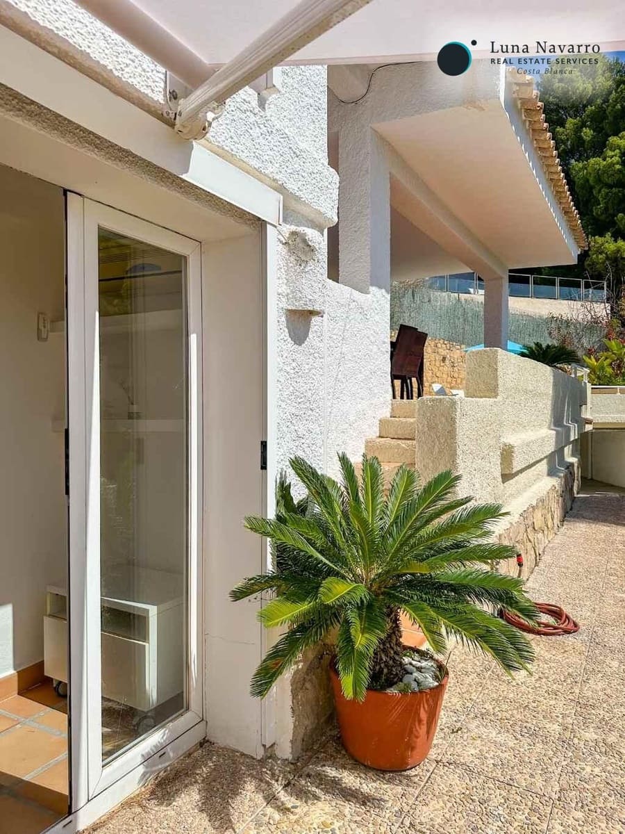 4 sypialnia Willa na sprzedaż w Altea z basenem garażem - 699 000 € (Ref: 8373561)