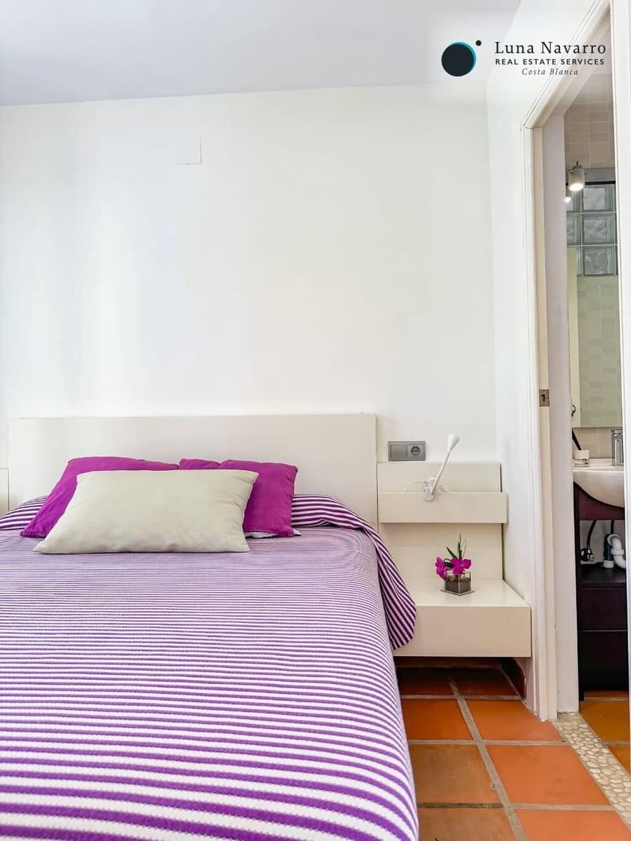 4 sypialnia Willa na sprzedaż w Altea z basenem garażem - 699 000 € (Ref: 8373561)