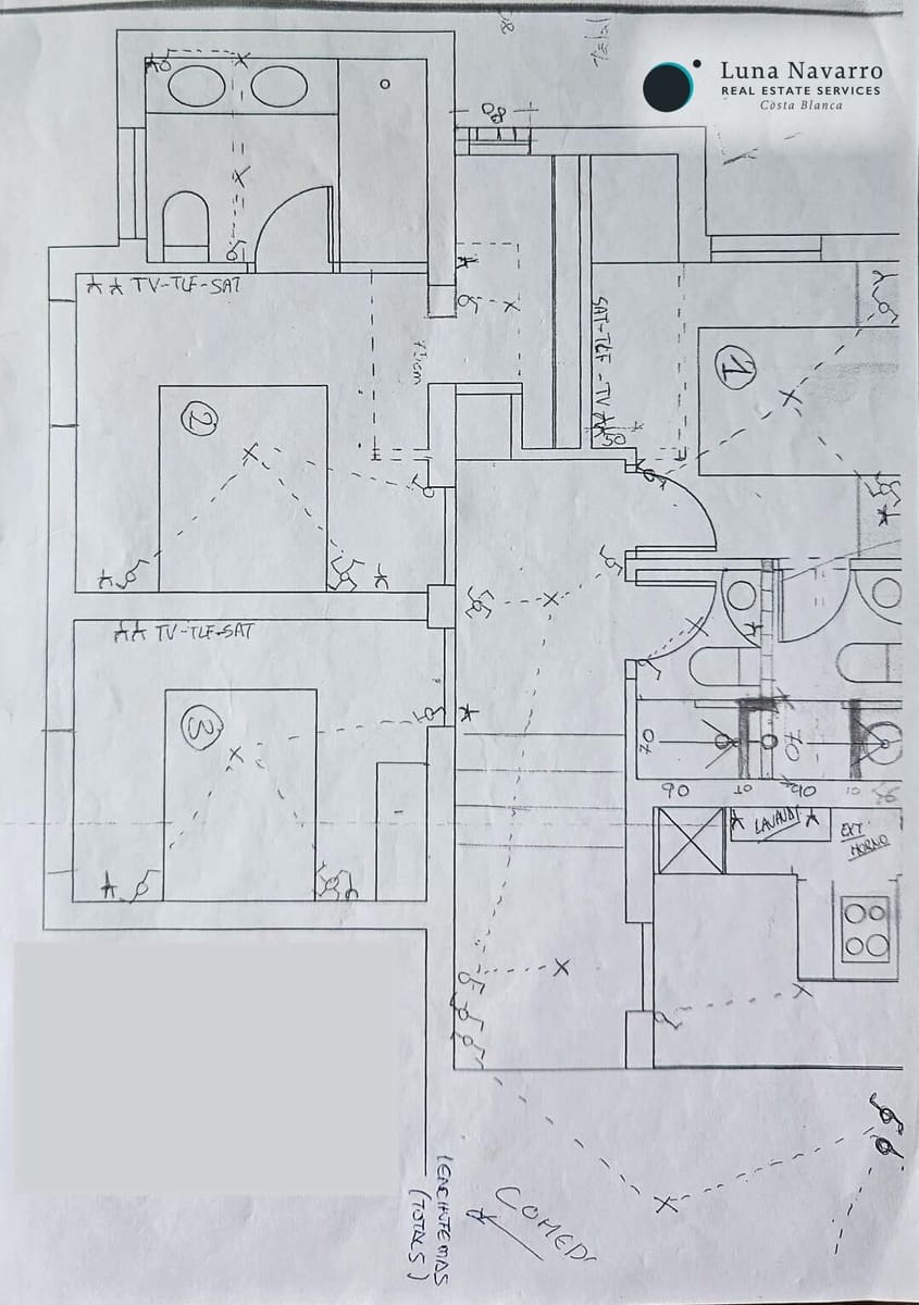 4 sypialnia Willa na sprzedaż w Altea z basenem garażem - 699 000 € (Ref: 8373561)