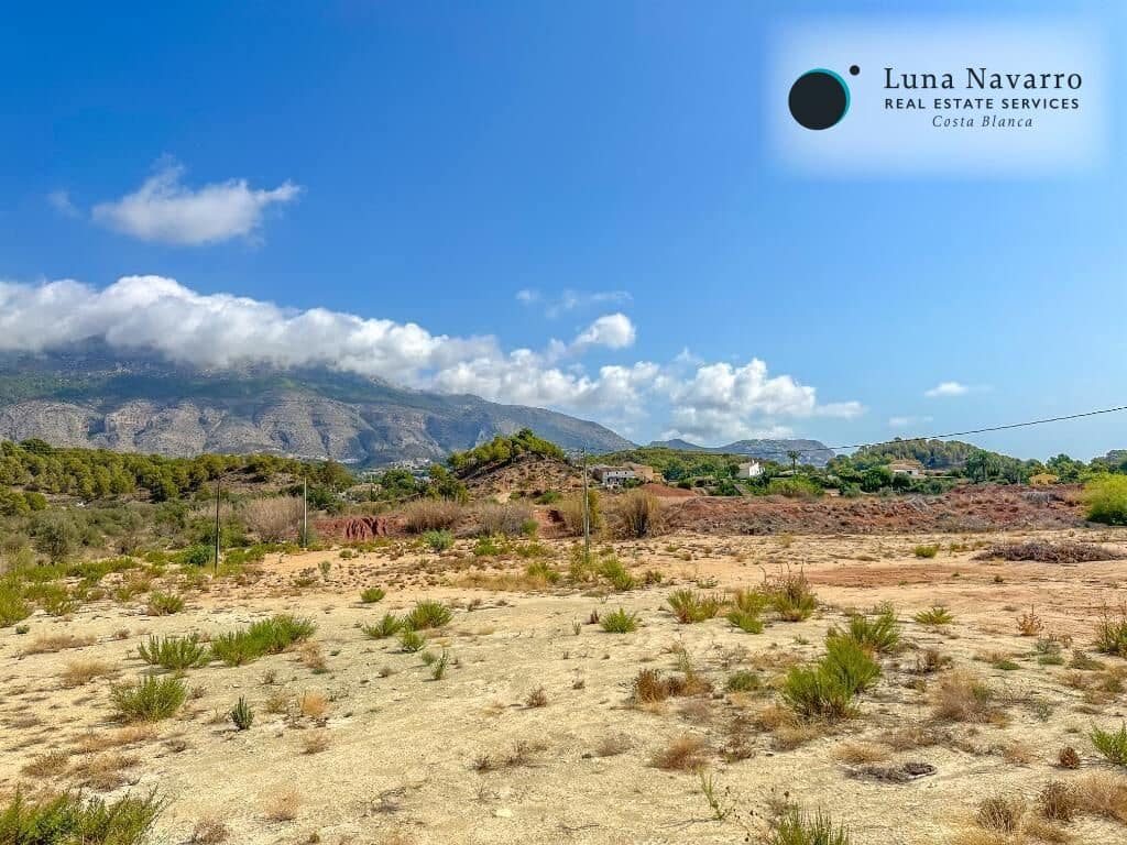 Undeveloped Land for sale in Altea - € 2,200,000 (Ref: 8508888)