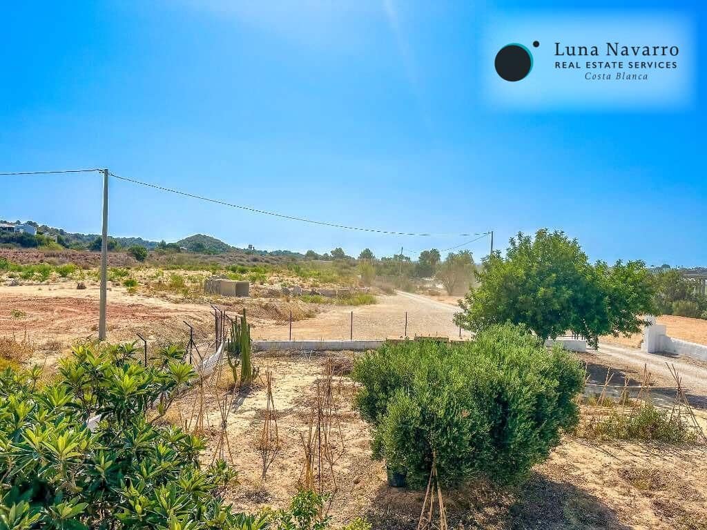 Undeveloped Land for sale in Altea - € 2,200,000 (Ref: 8508888)