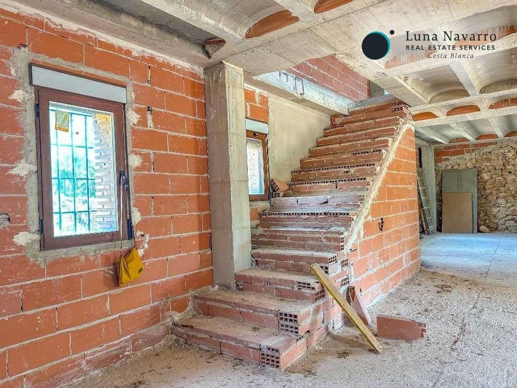 Finca/Country House for sale in Tarbena with garage - € 350,000 (Ref: 8508889)