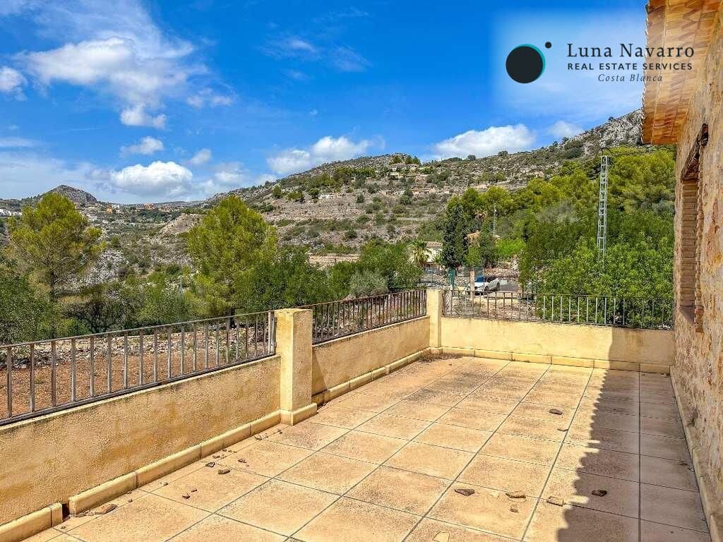 Finca/Country House for sale in Tarbena with garage - € 350,000 (Ref: 8508889)