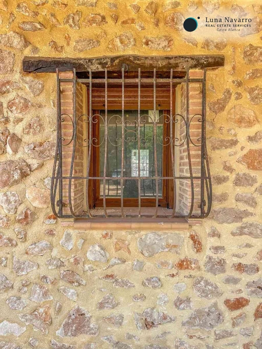 Finca/Country House for sale in Tarbena with garage - € 350,000 (Ref: 8508889)