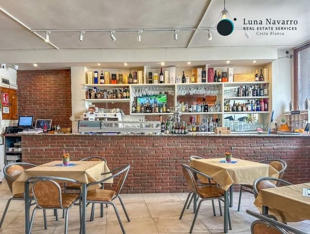 Kaupallinen vuokrattavana paikassa Altea - 1 200 € (Ref: 8529779)