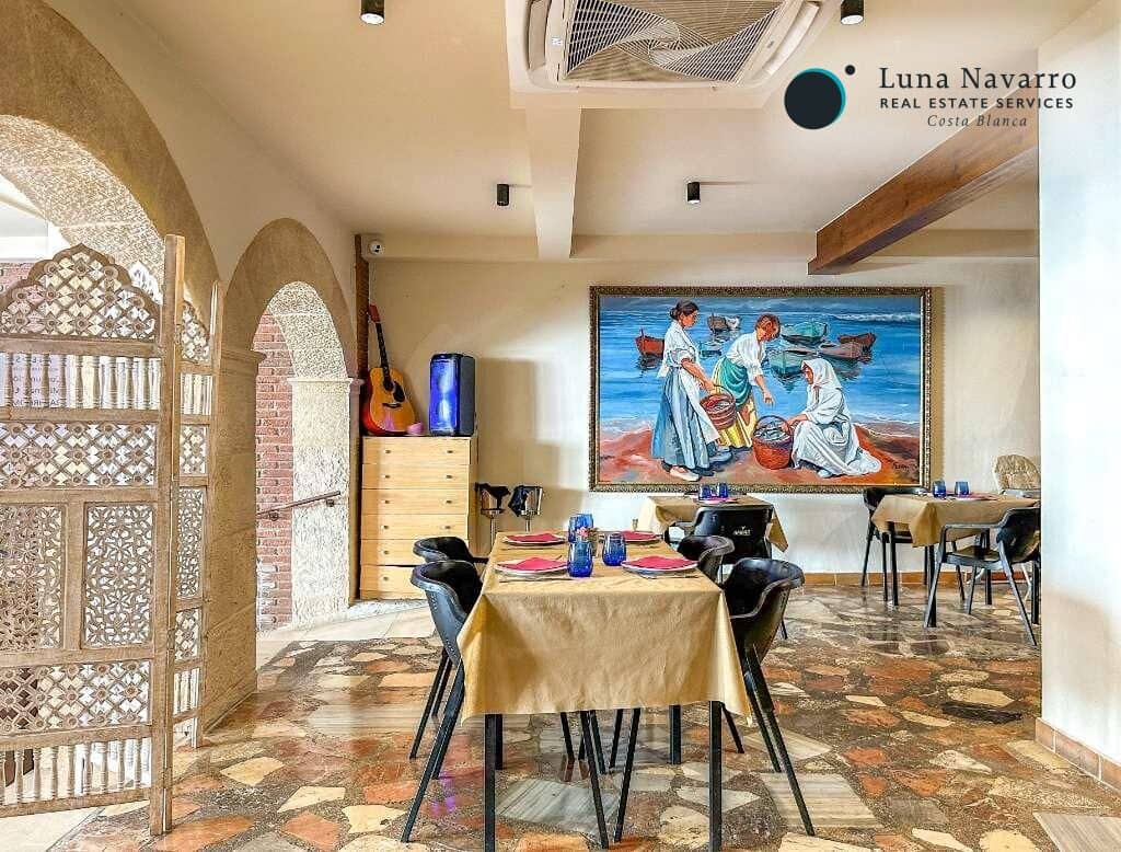 Commercial for rent in Altea - € 1,200 (Ref: 8529779)