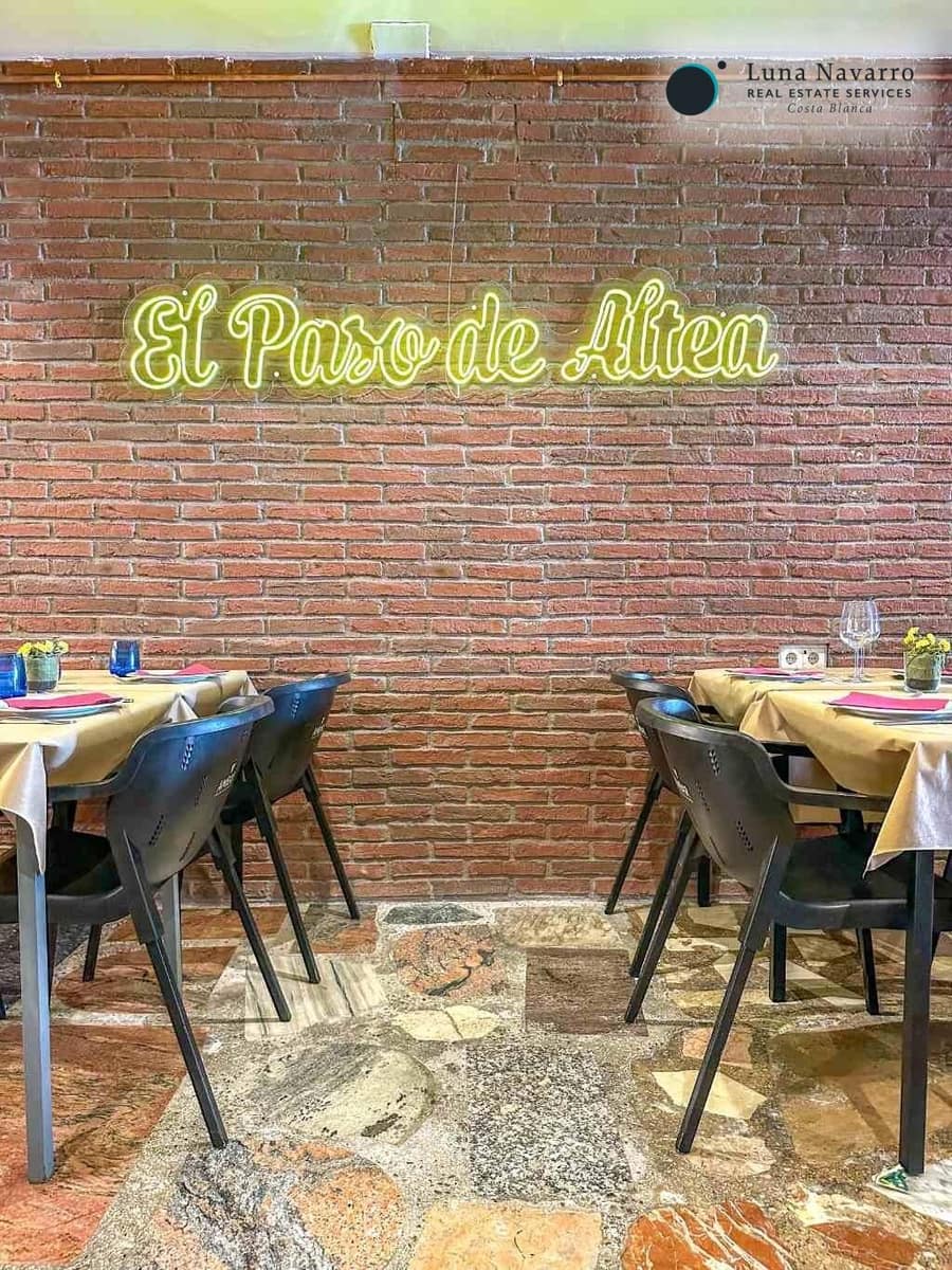 Commercial for rent in Altea - € 1,200 (Ref: 8529779)