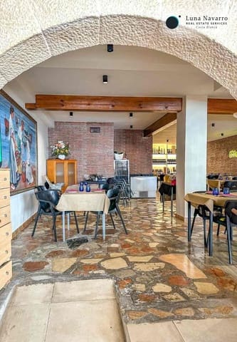 Kaupallinen vuokrattavana paikassa Altea - 1 200 € (Ref: 8529779)