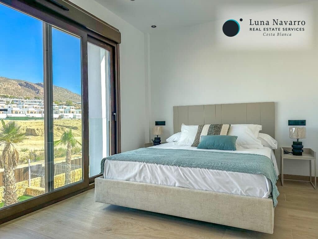 4 sypialnia Willa na sprzedaż w Finestrat z basenem - 775 000 € (Ref: 8559630)