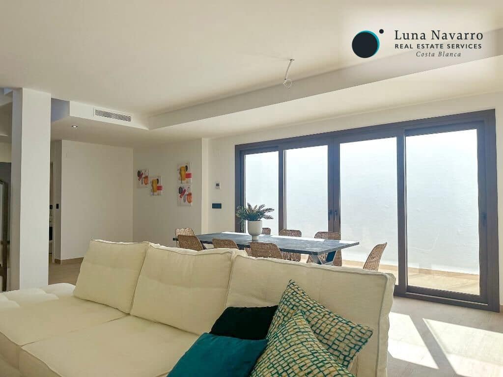 4 sypialnia Willa na sprzedaż w Finestrat z basenem - 775 000 € (Ref: 8559630)