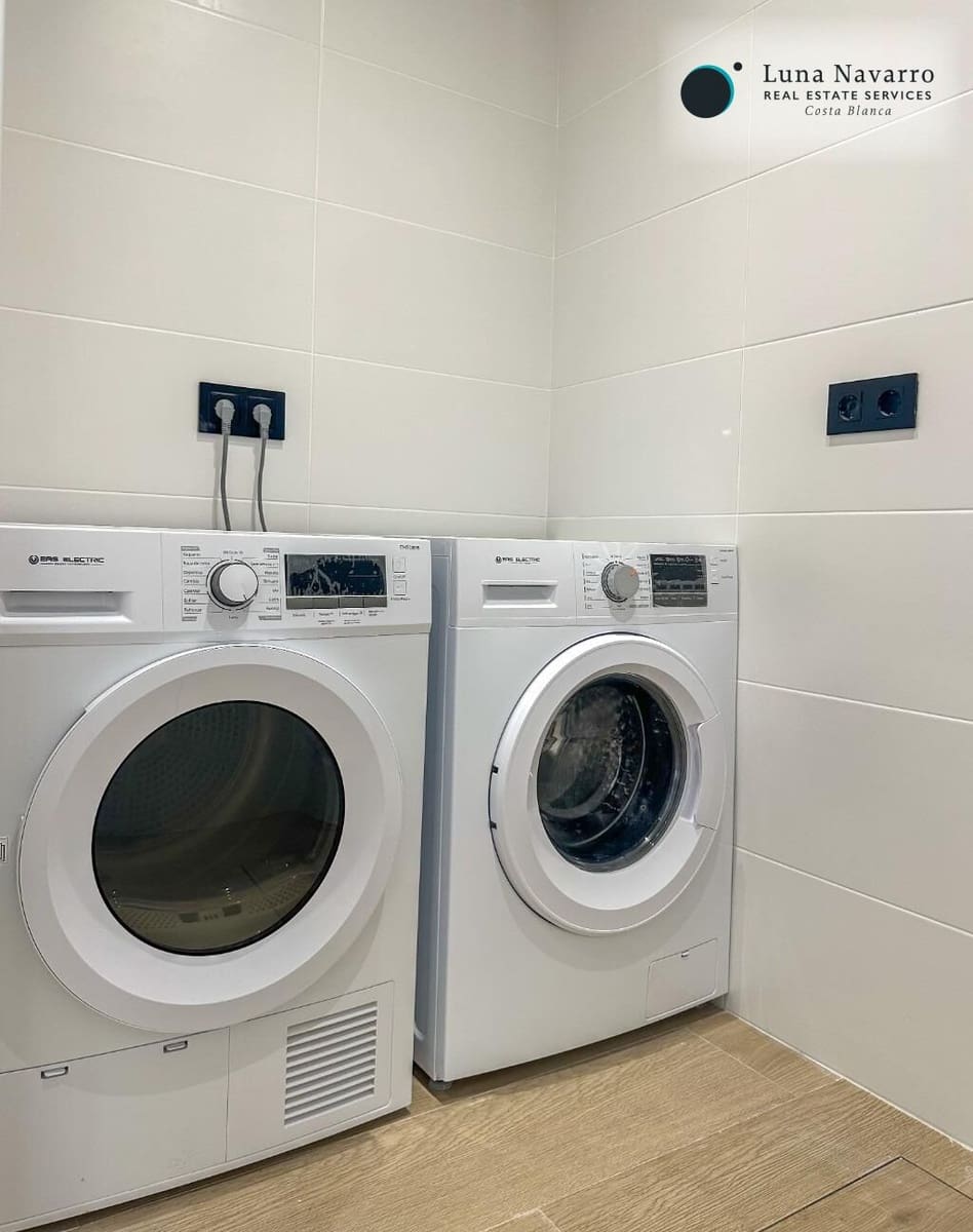 4 sypialnia Willa na sprzedaż w Finestrat z basenem - 775 000 € (Ref: 8559630)