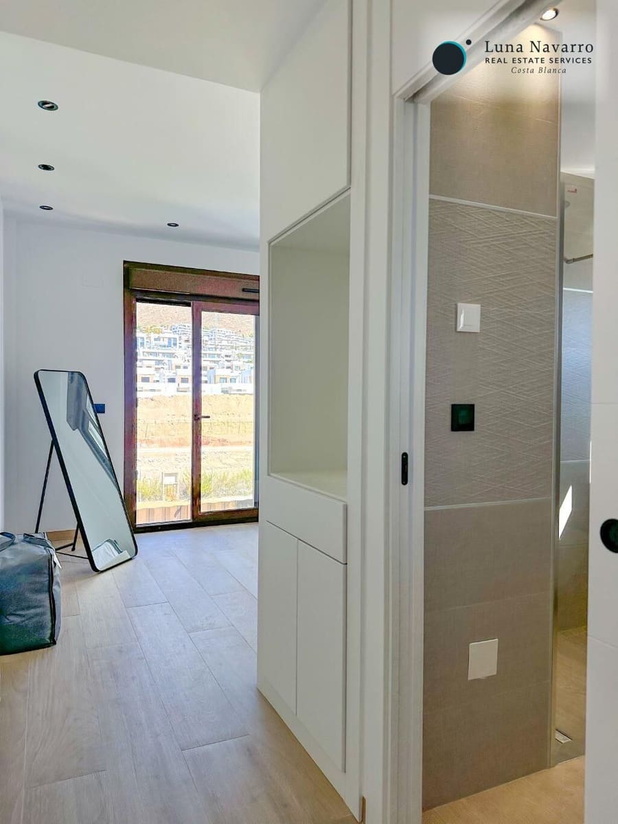 4 sypialnia Willa na sprzedaż w Finestrat z basenem - 775 000 € (Ref: 8559630)