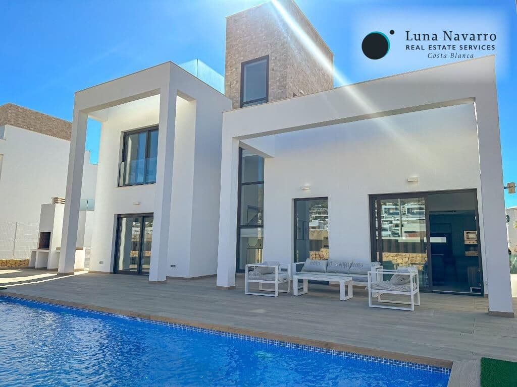 4 sypialnia Willa na sprzedaż w Finestrat z basenem - 775 000 € (Ref: 8559630)