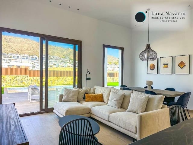 4 sypialnia Willa na sprzedaż w Finestrat z basenem - 775 000 € (Ref: 8559630)