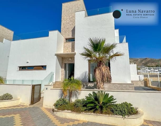 4 sypialnia Willa na sprzedaż w Finestrat z basenem - 775 000 € (Ref: 8559630)