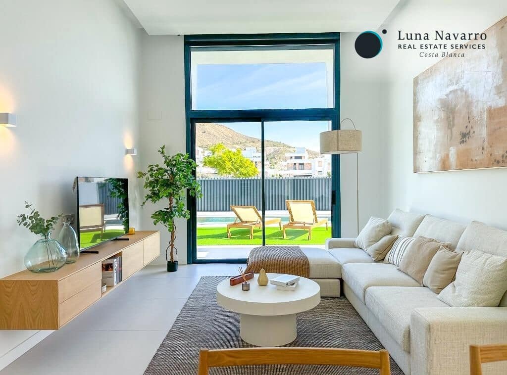 Chalet de 3 habitaciones en Finestrat en venta con piscina garaje - 549.000 € (Ref: 8666497)