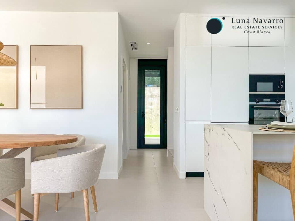 Chalet de 3 habitaciones en Finestrat en venta con piscina garaje - 549.000 € (Ref: 8666497)